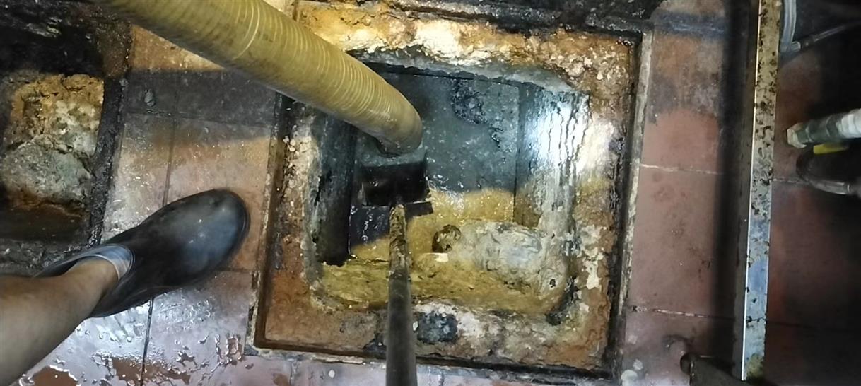 华州污水池清理一般都有毒气，怎么预防中毒呢？